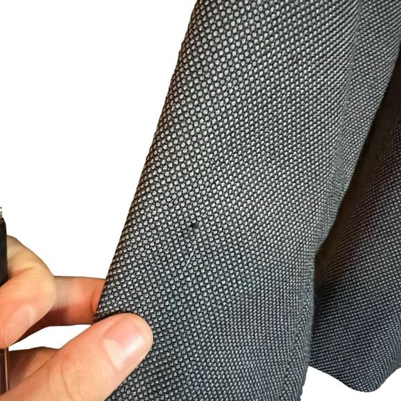 Banana republic petite grey blazer. Size 4P - Picture 6 of 8
